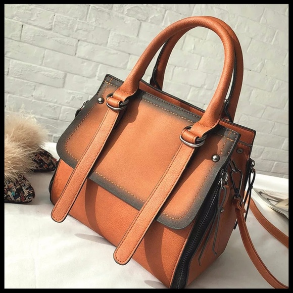 NEW ANITA Tote Crossbody - Picture 3 of 6